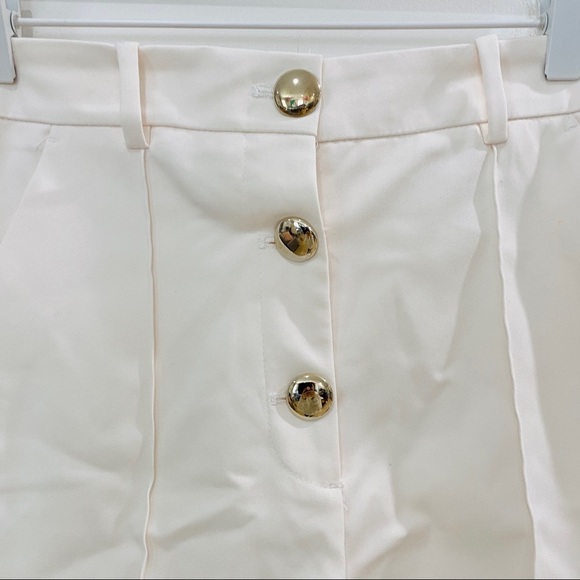 Zara high waisted cream shorts with pockets and gold buttons NEW - Picture 6 of 10